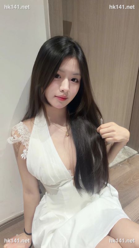 女
